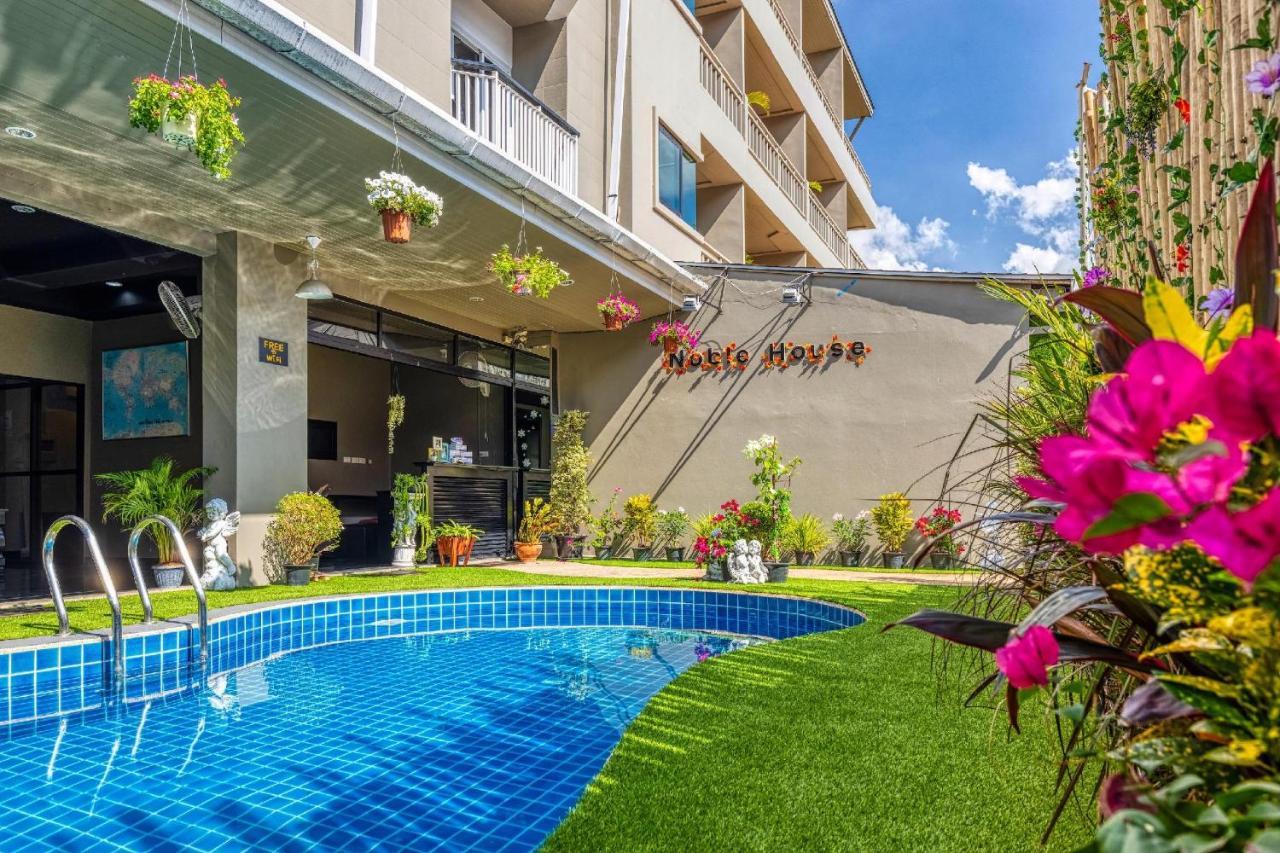 Готель Noble House Patong Екстер'єр фото