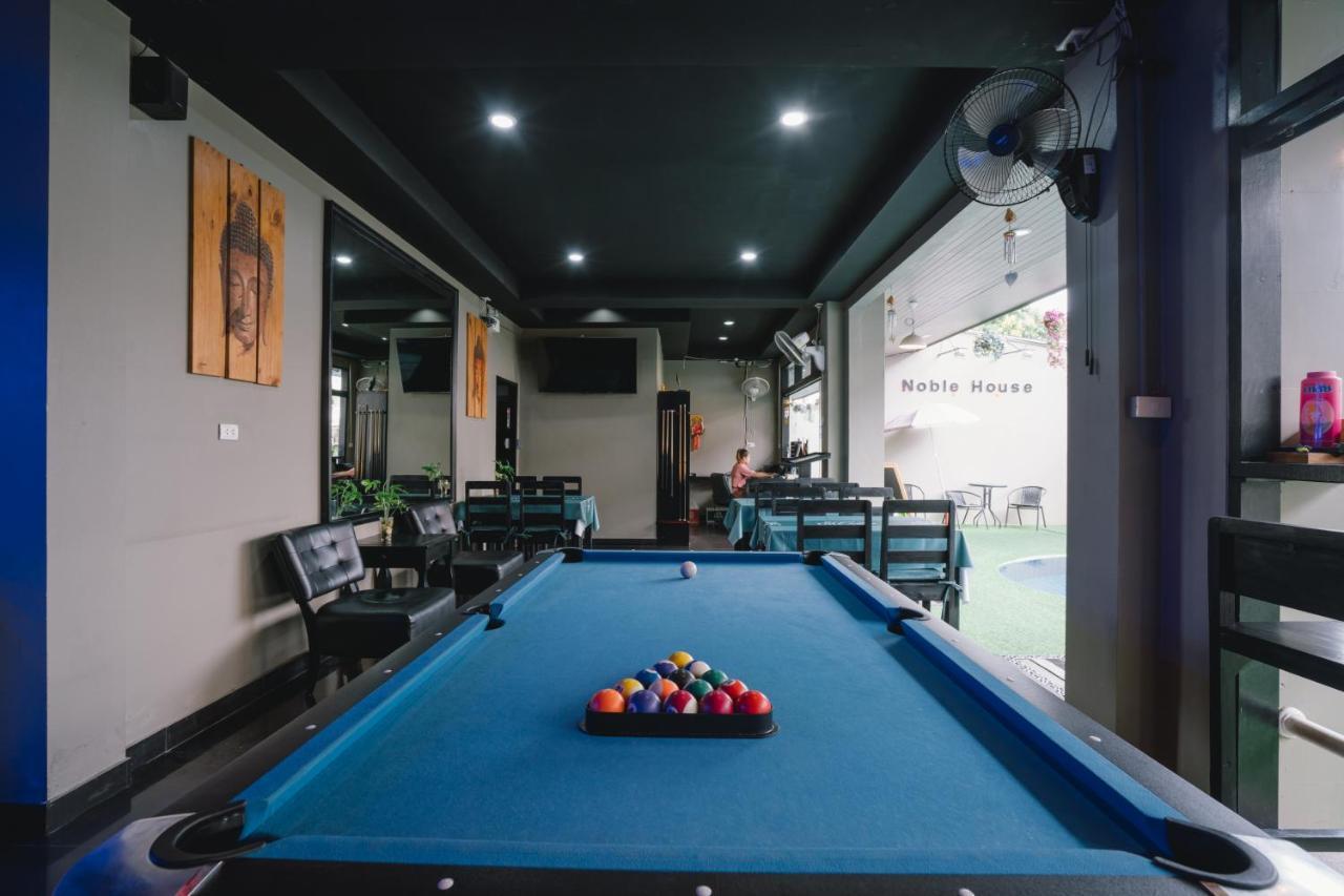 Готель Noble House Patong Екстер'єр фото