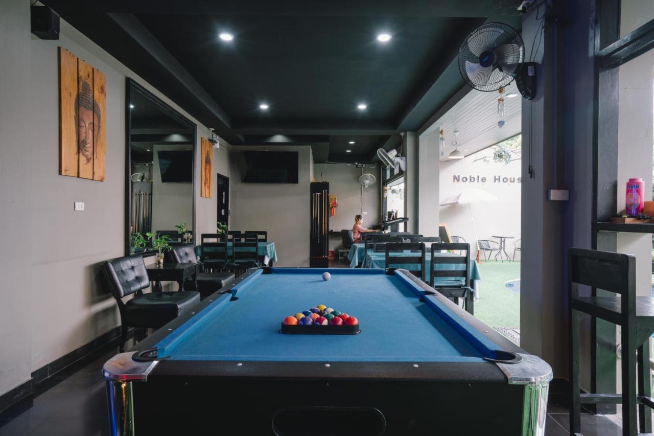 Готель Noble House Patong Екстер'єр фото