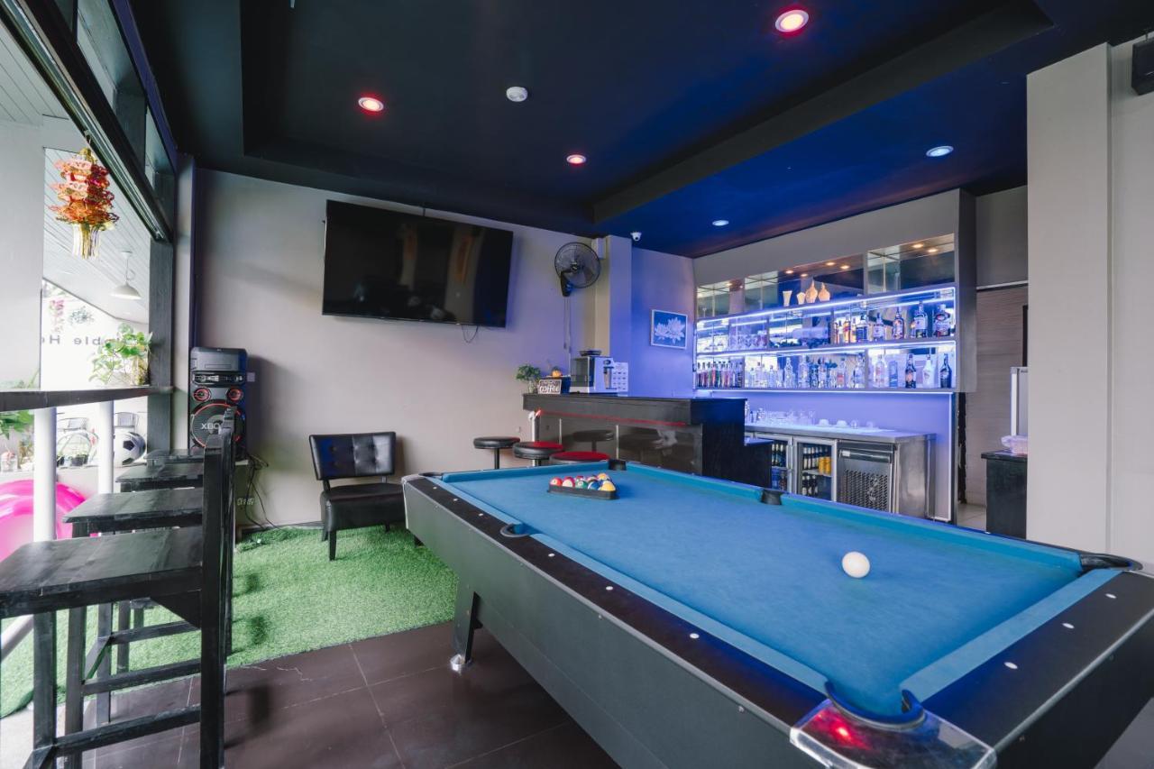 Готель Noble House Patong Екстер'єр фото