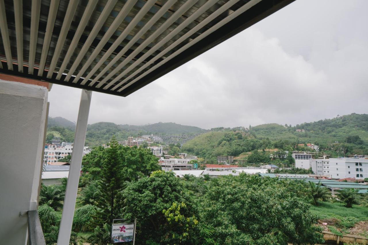 Готель Noble House Patong Екстер'єр фото