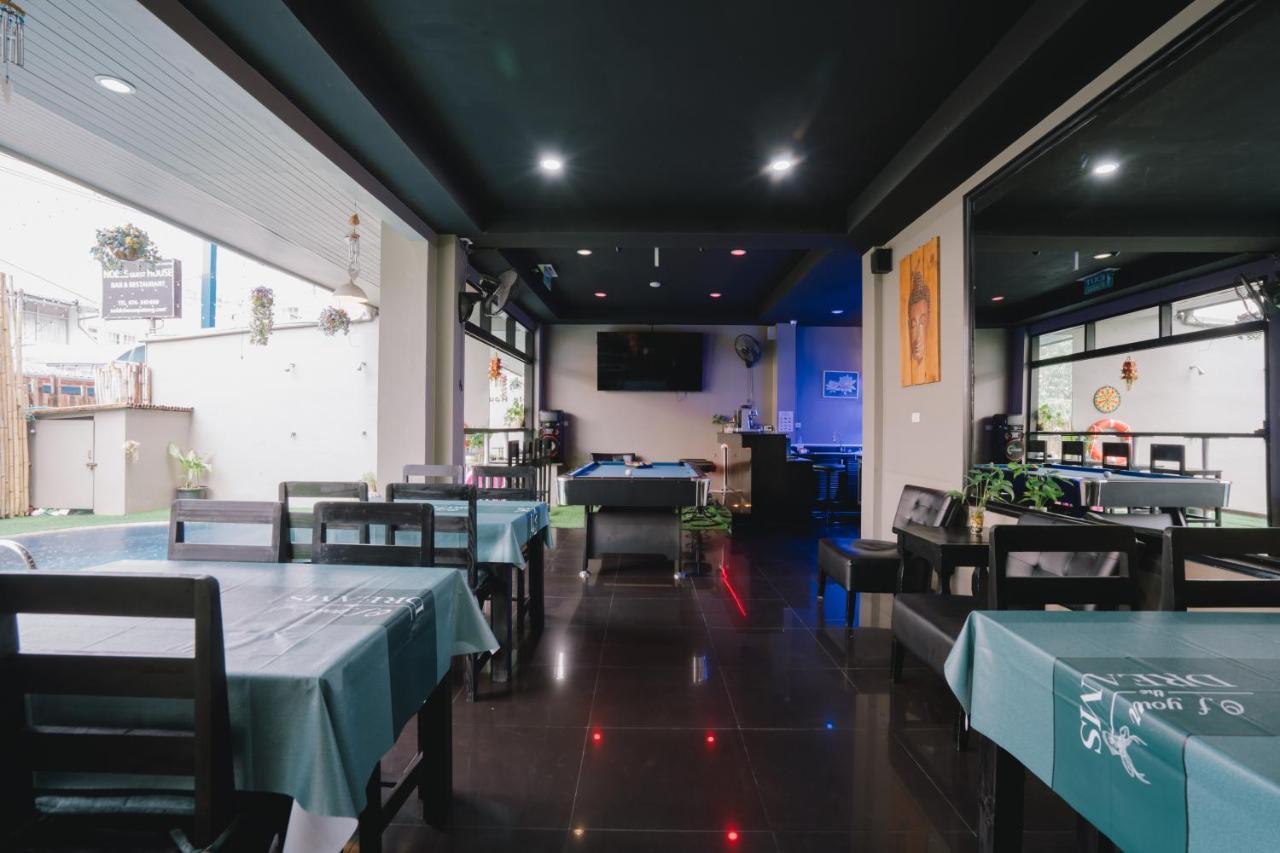 Готель Noble House Patong Екстер'єр фото